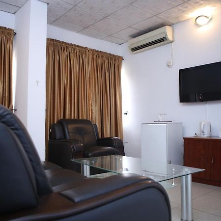 The Habitat Suites International Лаґос Екстер'єр фото