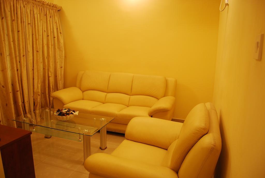 The Habitat Suites International Лаґос Номер фото