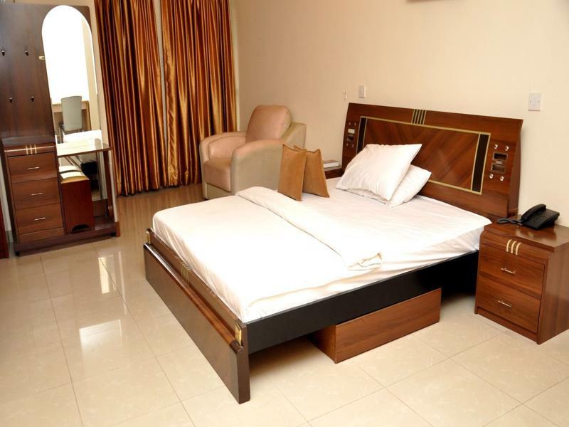 The Habitat Suites International Лаґос Екстер'єр фото
